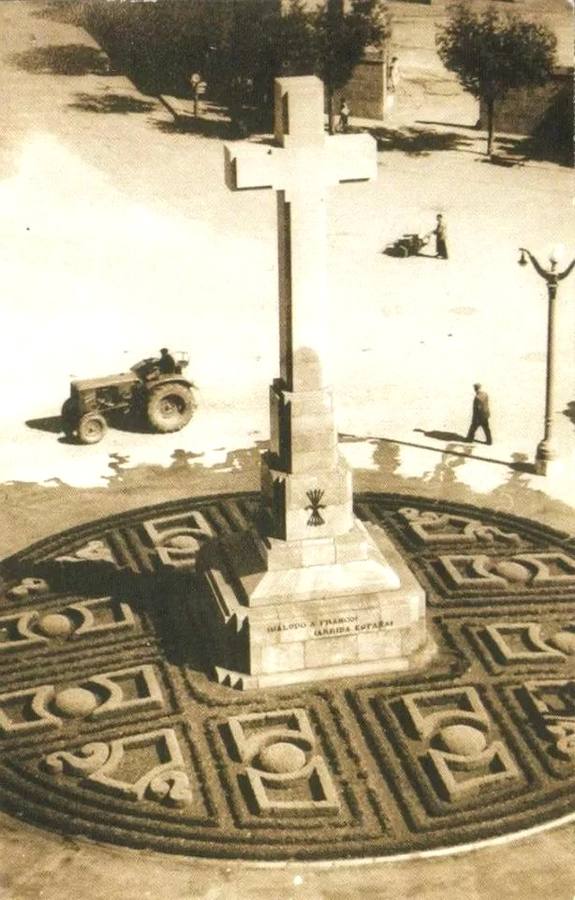 15-La Cruz en 1958, con un cuidado y elaborado jardín.