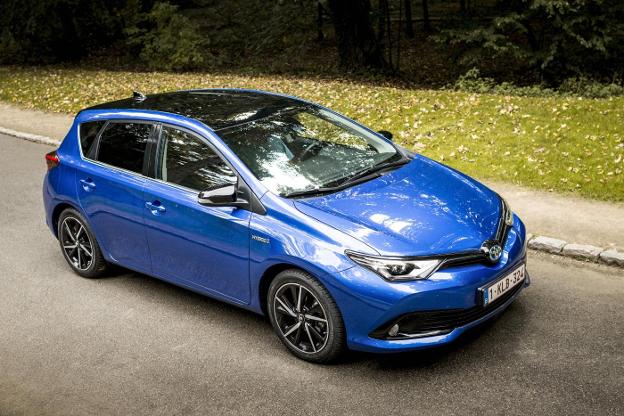 El Auris mide 4,33 metros y su maletero cubica 360 litros. :: HOY