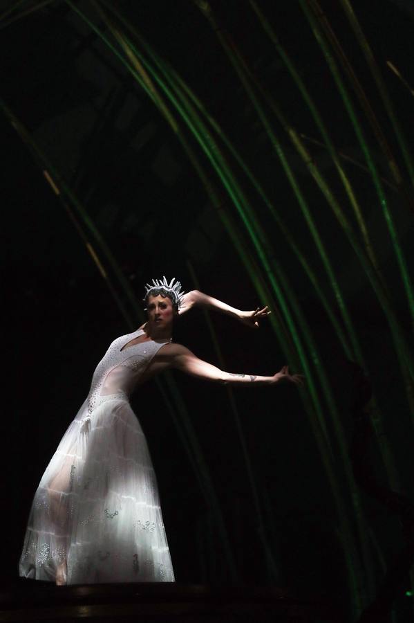 El Cirque du Soleil se presenta en Santiago de Chile con «Amaluna», un espectáculo en el que las mujeres son el «centro» de la historia y cuyo elenco es en su mayoría femenino