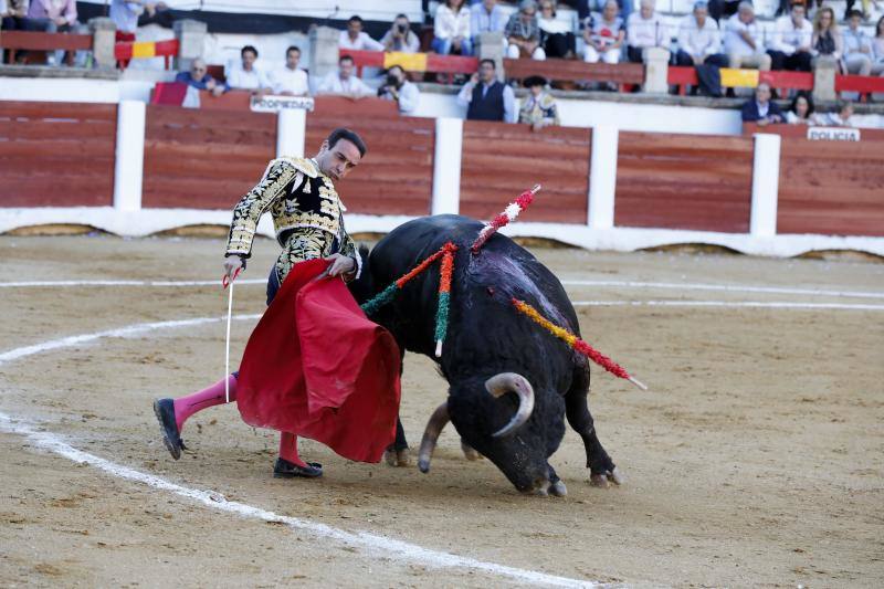 Festejo taurino de las Ferias de San fernando 2018, con Ponce, De Justo y Garrido.