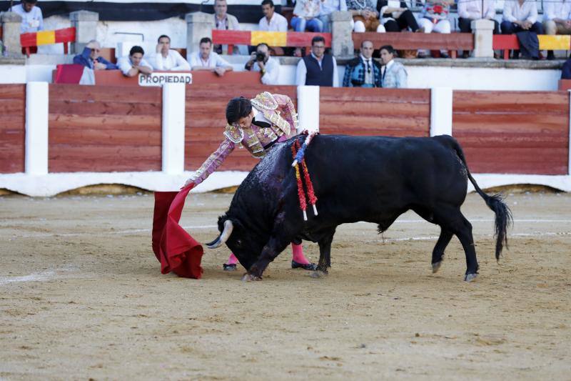 Festejo taurino de las Ferias de San fernando 2018, con Ponce, De Justo y Garrido.