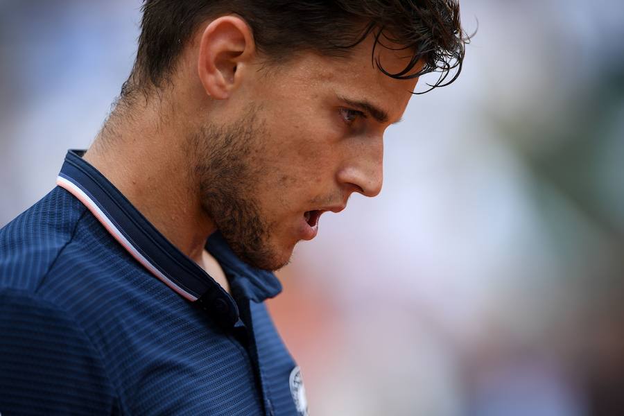 Rafael Nadal ha revalidado su título de campeón en la arcilla parisina y ya acumula once trofeos de Roland Garros, tras vencer a Thiem por 6-4, 6-3 y 6-2 