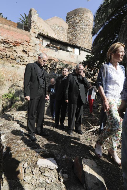 Su principal particularidad reside en que está levantada sobre la antigua casa de Gil Cordero, el pastor al que, según la tradición, se le apareció la Virgen de Guadalupe