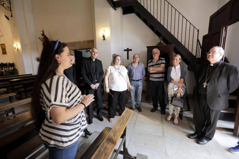 Su principal particularidad reside en que está levantada sobre la antigua casa de Gil Cordero, el pastor al que, según la tradición, se le apareció la Virgen de Guadalupe