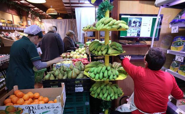 Uno de cada cinco españoles vive en riesgo de pobreza con 8.500 euros al año