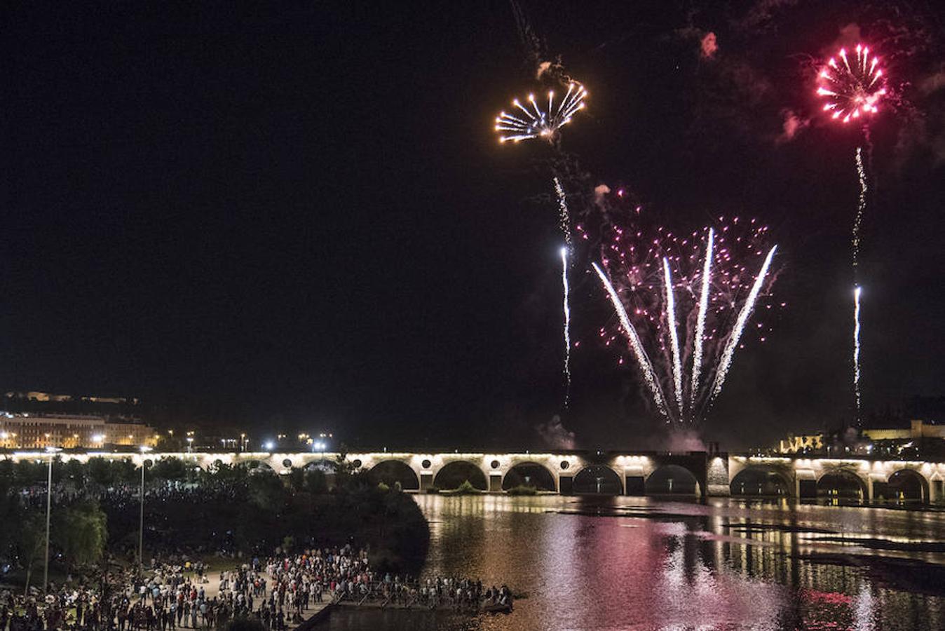 Los pacenses disfrutaron de 25 minutos de fuegos artificiales