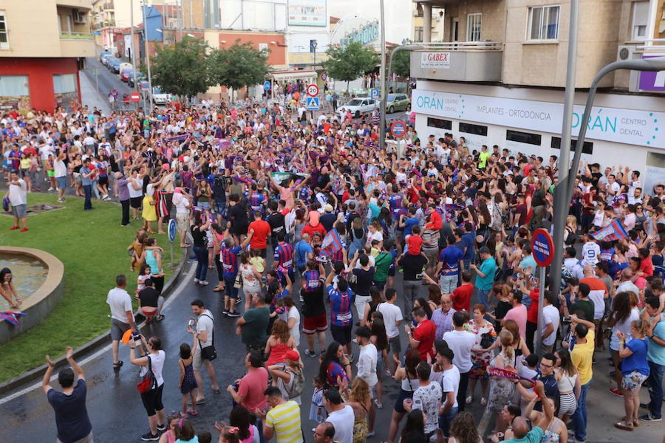 Fotos: Almendralejo celebra el ascenso del Extremadura