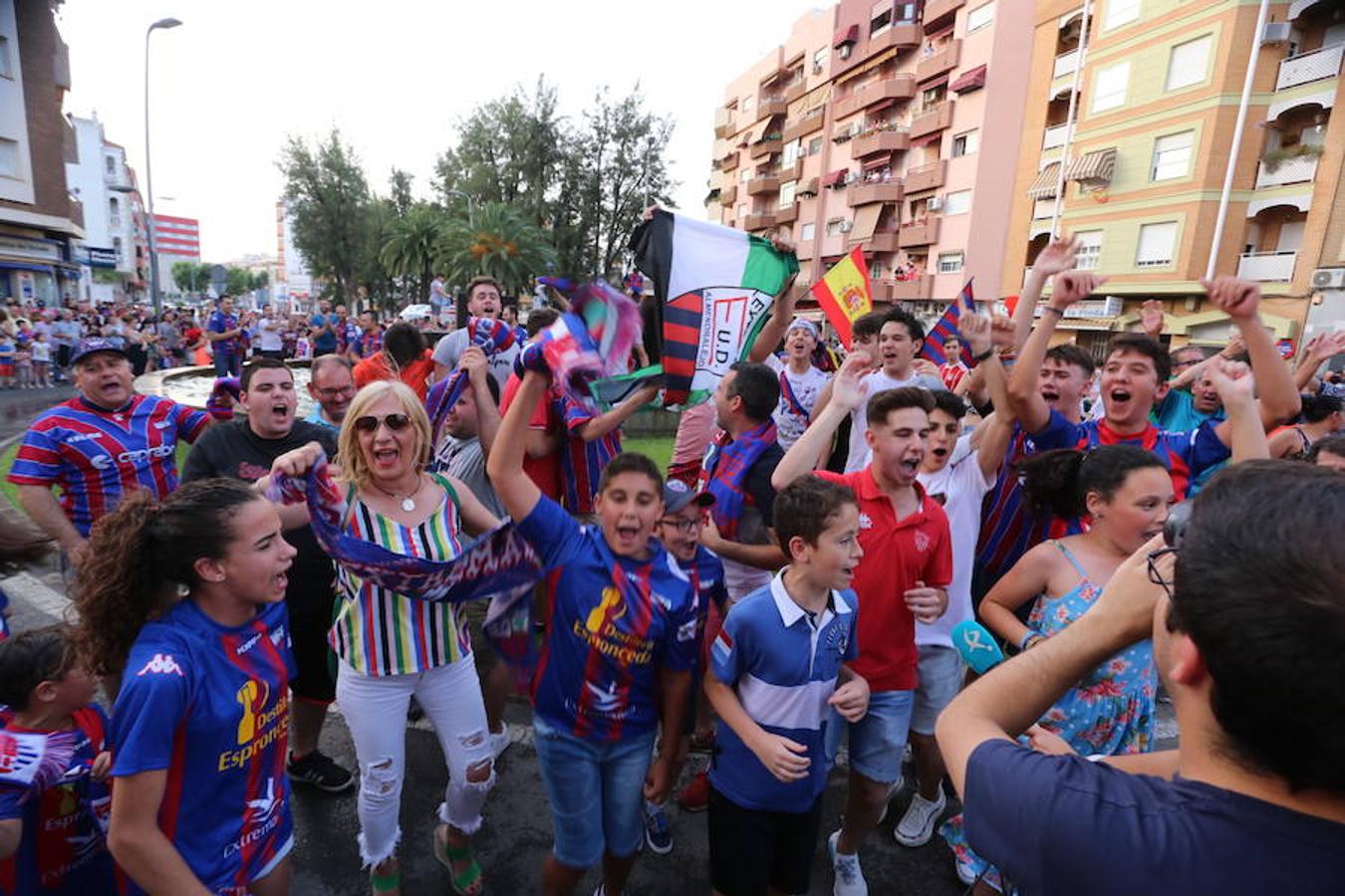 Fotos: Almendralejo celebra el ascenso del Extremadura