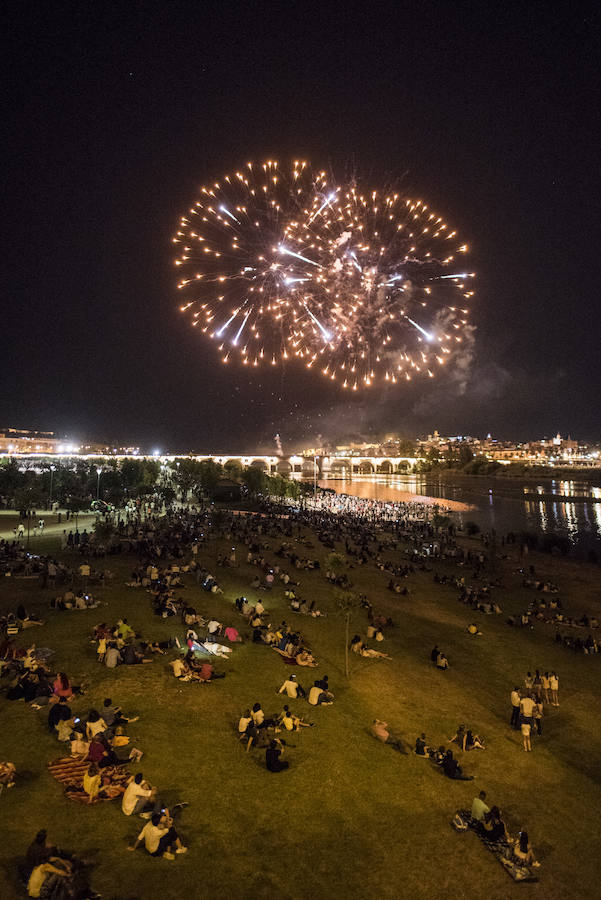 Los pacenses disfrutaron de 25 minutos de fuegos artificiales
