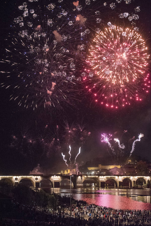 Los pacenses disfrutaron de 25 minutos de fuegos artificiales