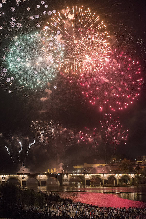 Los pacenses disfrutaron de 25 minutos de fuegos artificiales