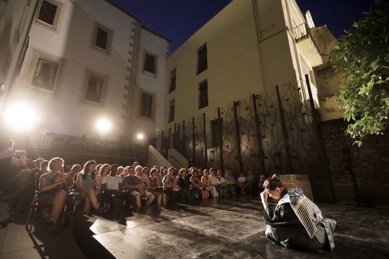 El patio del palacio de Golfines de Abajo se estrenó como lugar abierto a la ciudad