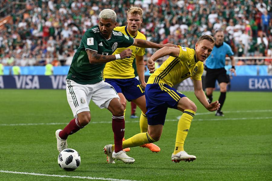 Suecia se impuso por 0-3 a México en el encuentro correspondiente a la tercera jornada del grupo F. La derrota de Alemania ante Corea del Sur dio el pase a ambas selecciones para octavos. 