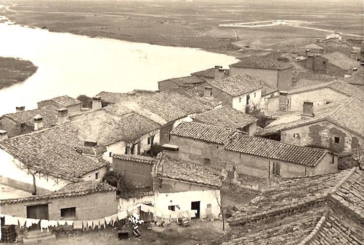 10-Talaverilla a los pies del río Tajo. (Foto del libro 'XIX Coloquios Históricos-Culturales del Campo Arañuelo')