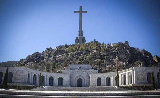 Los restos de 261 extremeños están enterrados en el Valle de los Caídos