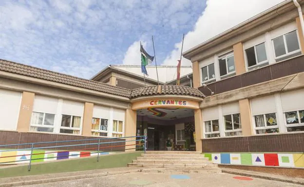 El colegio Cervantes de Cáceres es uno de los centros donde habrá aula para niños de dos años. 