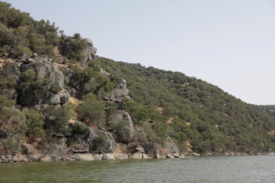El nuevo tramo navegable permite mirar el Salto del Gitano desde una perspectiva hasta ahora inédita