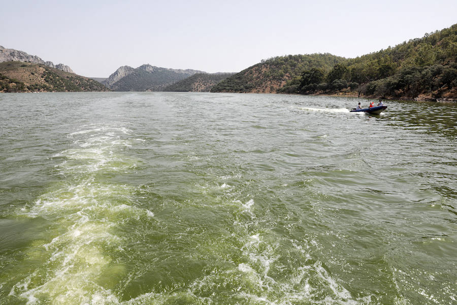 El nuevo tramo navegable permite mirar el Salto del Gitano desde una perspectiva hasta ahora inédita