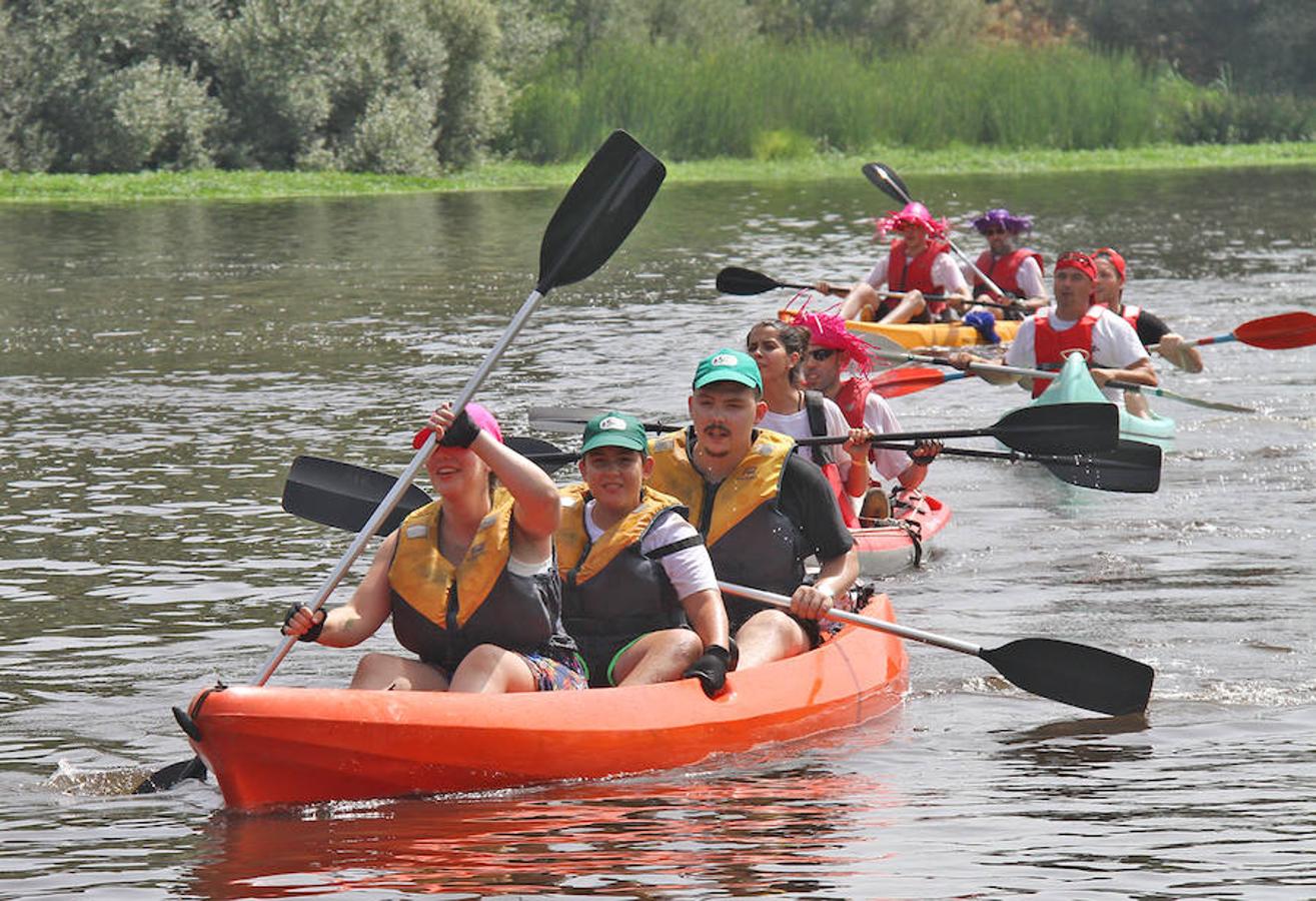 Recorrieron casi 19 kilómetros  entre el puente de la Macarrona de Riolobos y el de Hierro de Coria