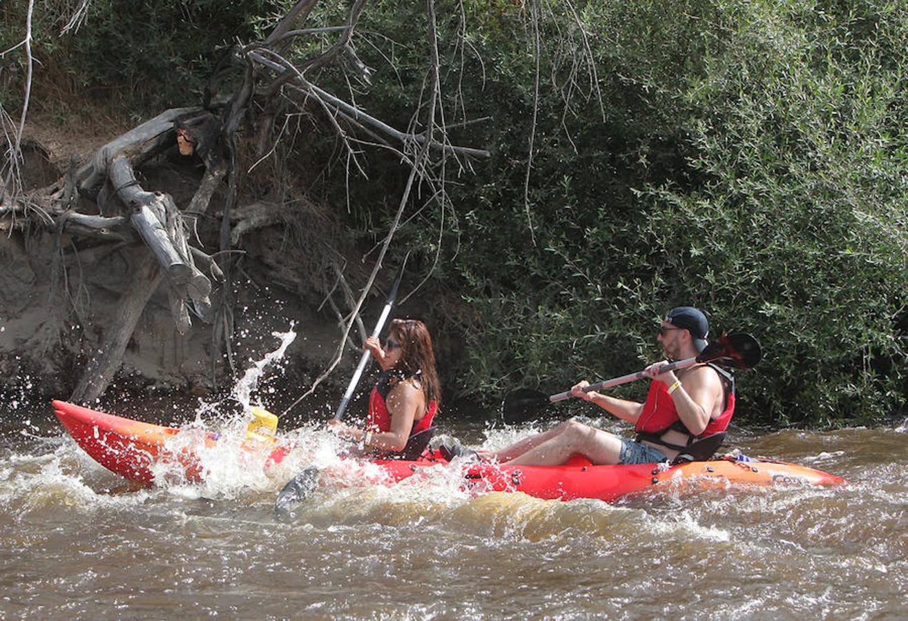 Recorrieron casi 19 kilómetros  entre el puente de la Macarrona de Riolobos y el de Hierro de Coria