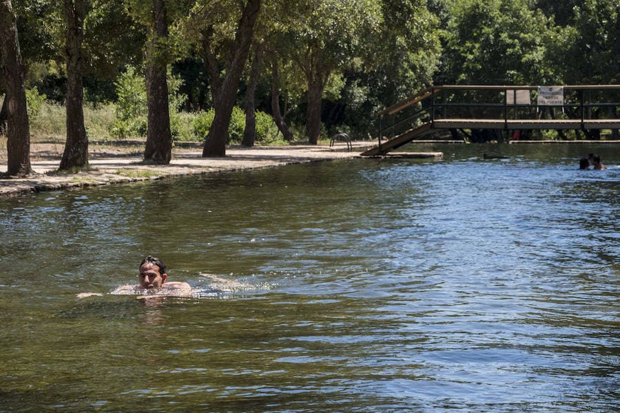 Las tres piscinas naturales de La Codosera utilizan las aguas del río Gévora.
