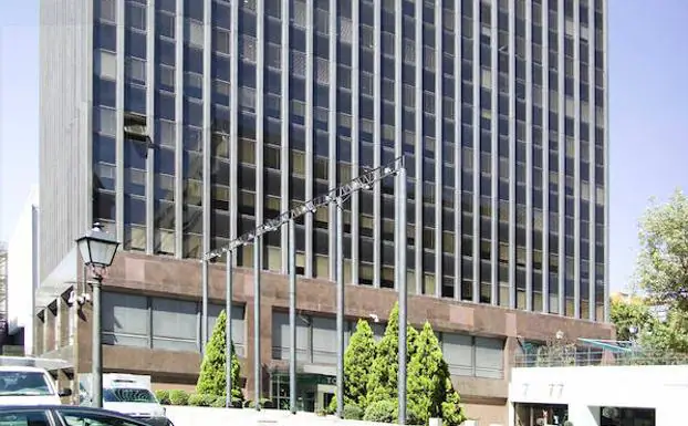 Vista del edificio en el que se encuentra la sede de la CNMV. 