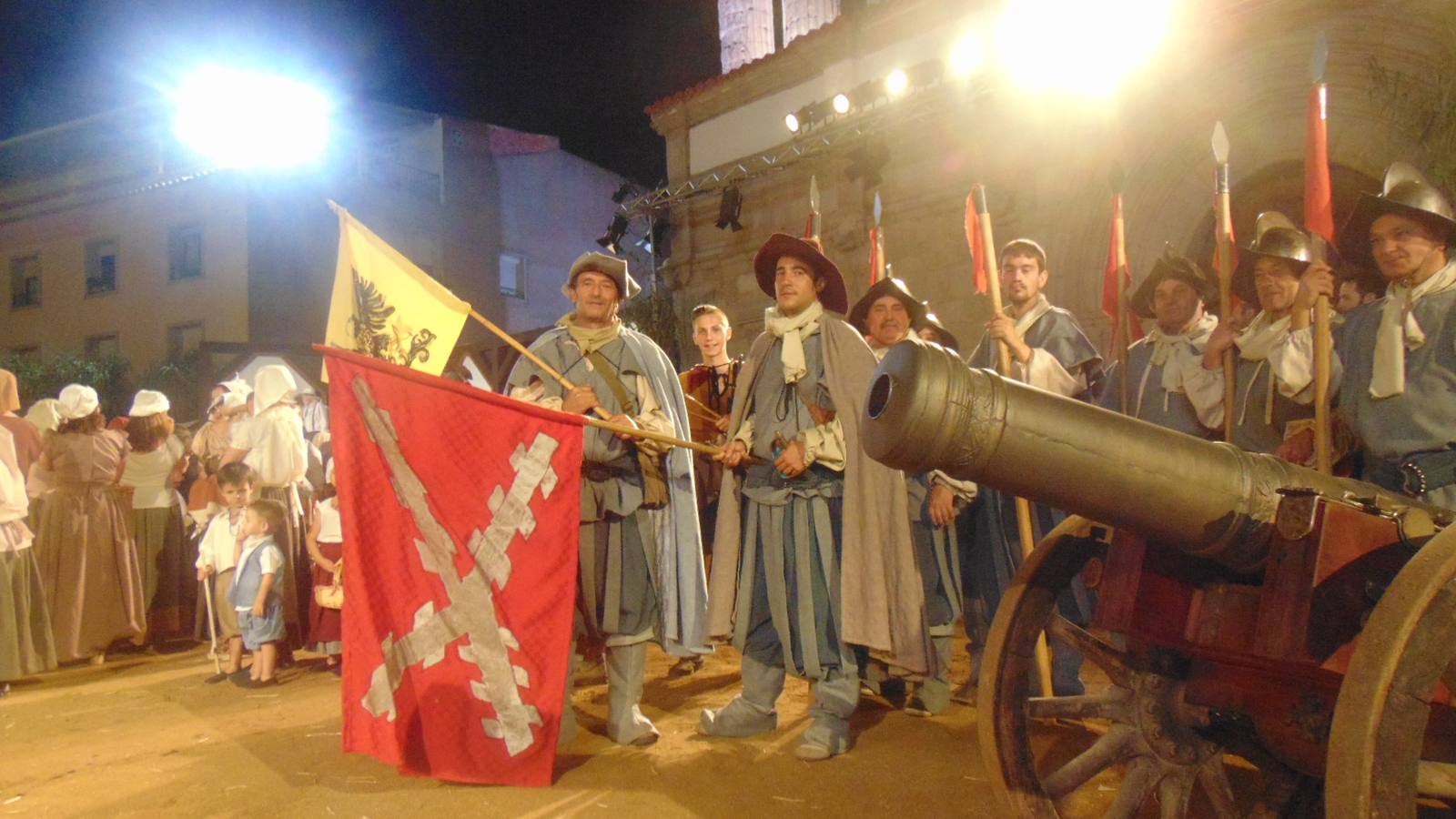 El mismo pueblo extremeño de Zalamea de la Serena representa la popular obra de Calderón de la Barca