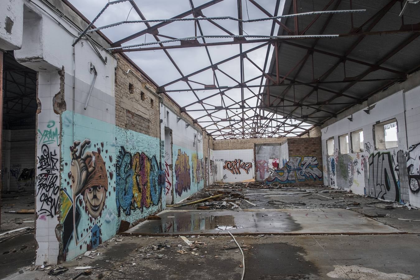 Fragoso no ha avanzado en convertirlo en un centro joven mientras el recinto entra en declive y los adolescentes entran cada día