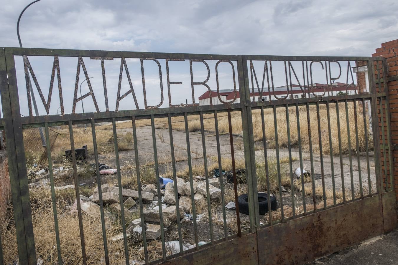 Fragoso no ha avanzado en convertirlo en un centro joven mientras el recinto entra en declive y los adolescentes entran cada día