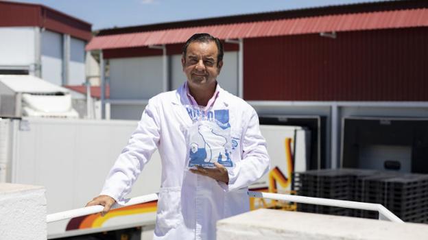 Miguel Ángel Vázquez, en su fábrica de Cebreros. :: jorge barrenoel español