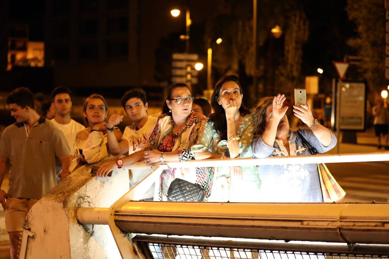 Con el tradicional espectáculo de fuegos artificiales finalizó la Feria de Mérida