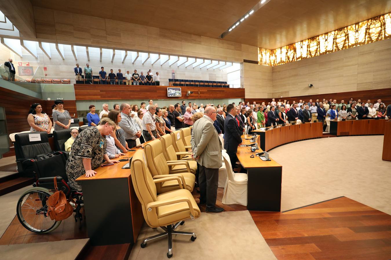 as víctimas del terrorismo en España han recibido un homenaje este jueves en un acto celebrado en la Asamblea de Extremadura, en Mérida, que se repetirá cada año en la víspera del día de la comunidad autónoma, y que trata de incidir en el planteamiento de «no olvidar» lo ocurrido como consecuencia de la acción terrorista en el país.