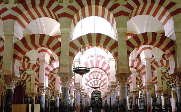 Vista interior de la Mezquita Catedral de Córdoba