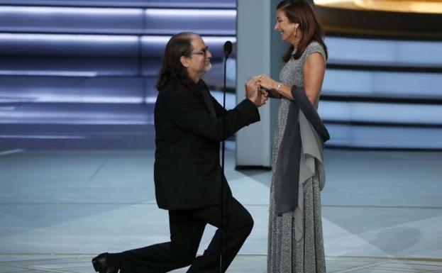 Glenn Weiss pide matrimonio a Jan Svendsen. 