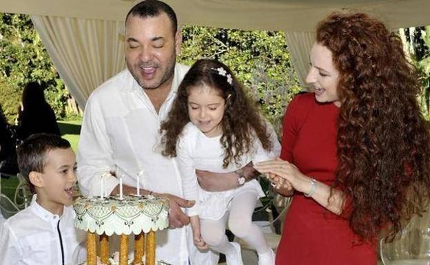 a familia real marroquí celebra el cuarto cumpleaños de la princesa Lalla Jadija en 2011. / R. C. 