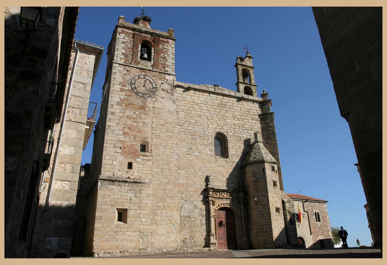 Iglesia de San Mateo, en la parte alta de la Ciudad Monumental de Cáceres.