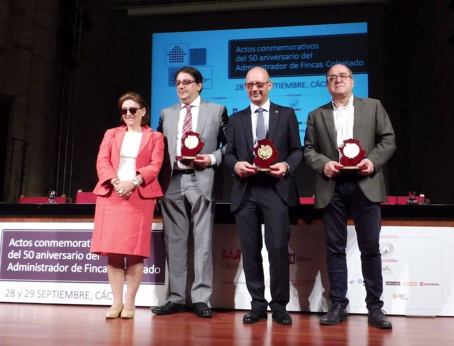 El pie puede ser: Acto del Colegio de Administradores de Fincas de Extremdura, en Cáceres.