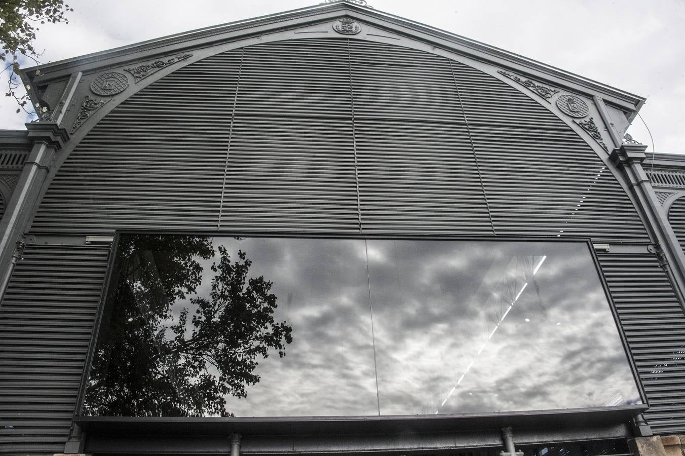 En el acto de Apertura Solemne del Curso Académico 2018-19« de la UEx, han asistido el presidente de la Junta de Extremadura, Guillermo Fernández Vara, y el alcalde, Francisco Javier Fragoso. El actual rector de la Uex, Segundo Píriz, que afronta su etapa final al frente de la Universidad regional, ha afirmado que muchos investigadores que trabajan fuera de España »ansían volver al país y no pueden«.