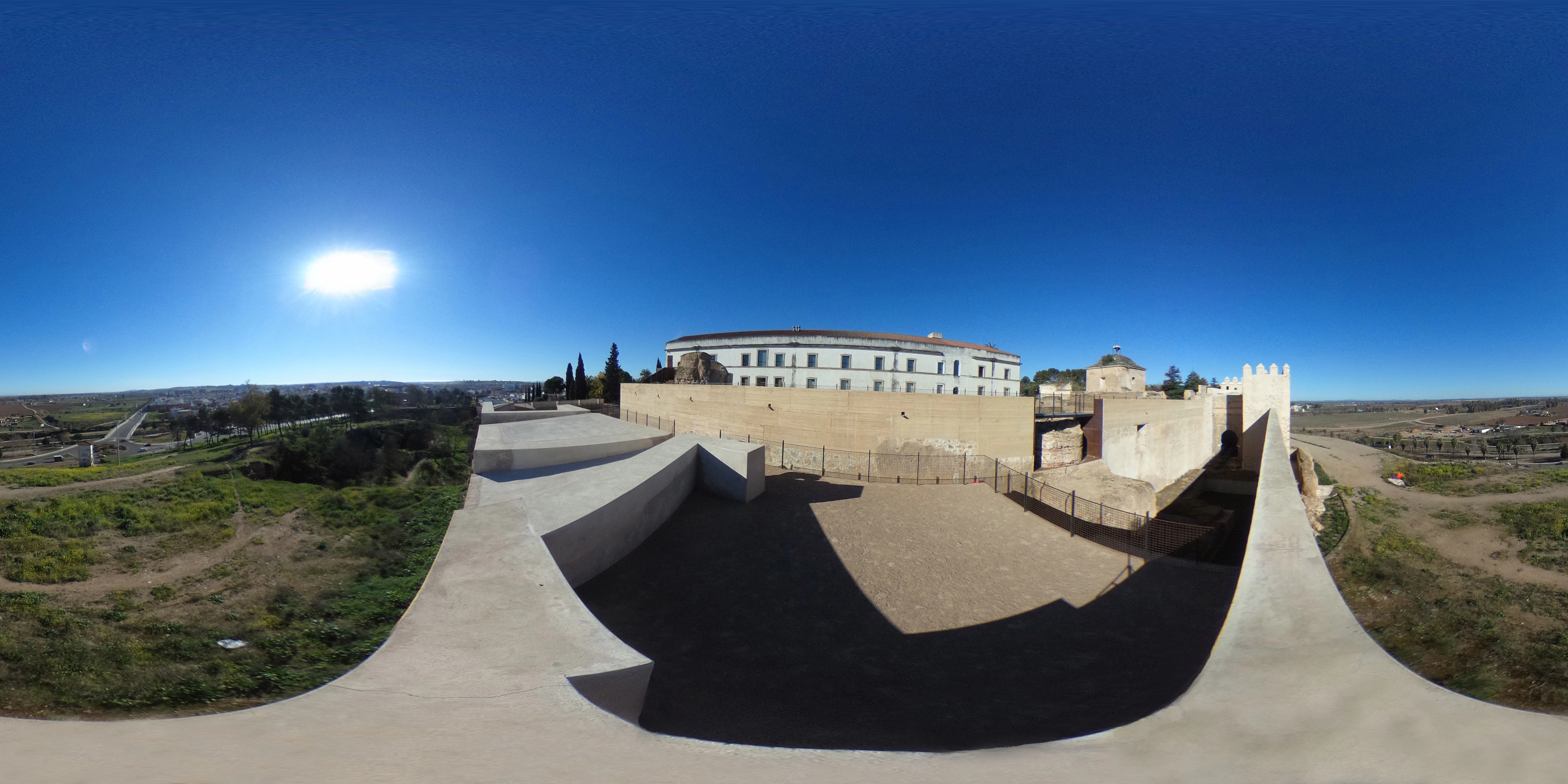 Un paseo por la Alcazaba de Badajoz en 360º