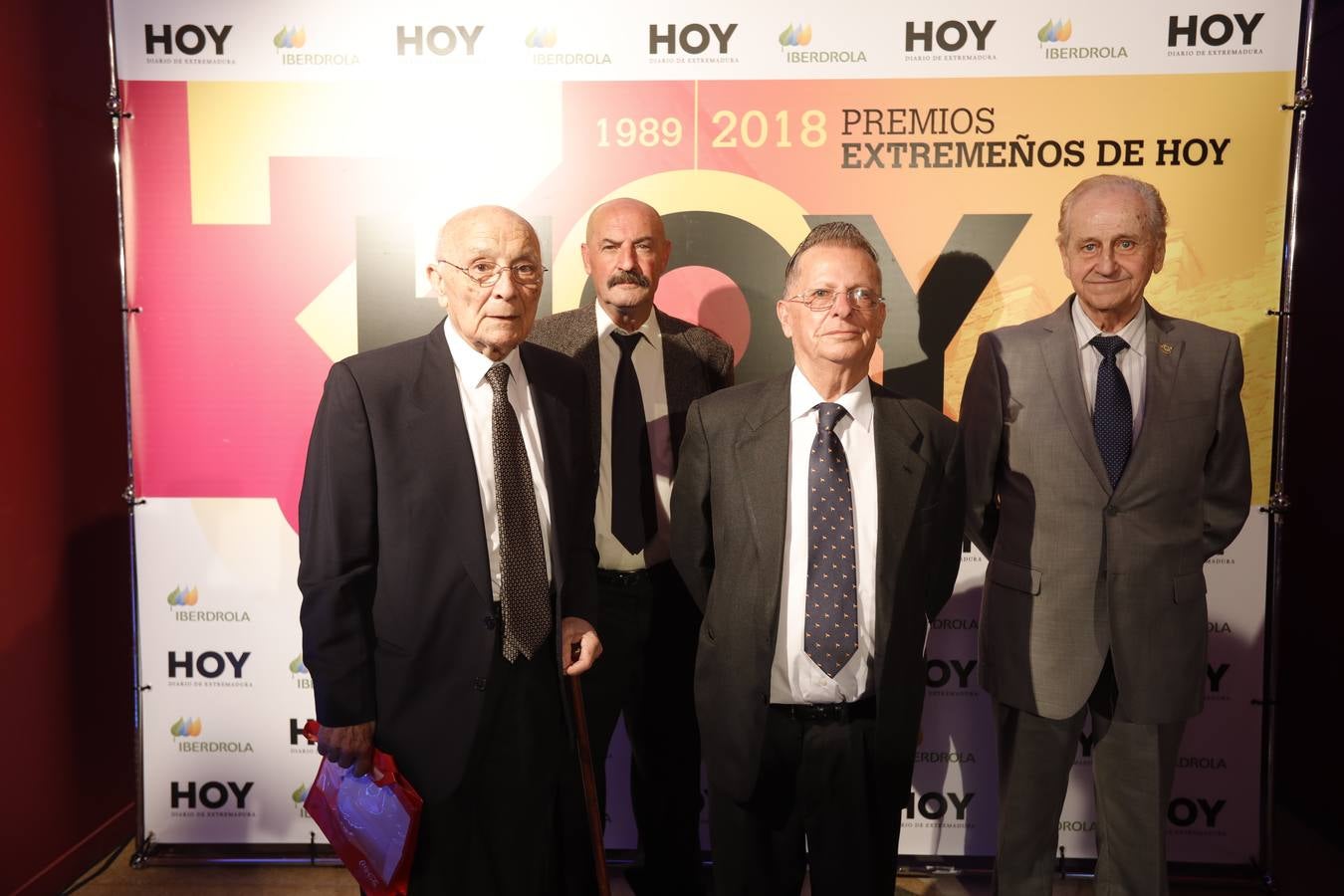 Los invitados pasaron por el photocall antes del comienzo de la gala