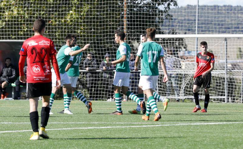 Los tantos de Eloy Jiménez y Alberto Delgado dieron la vuelta a un golazo desde medio campo de Monroy para un digno Montijo