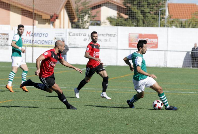 Los tantos de Eloy Jiménez y Alberto Delgado dieron la vuelta a un golazo desde medio campo de Monroy para un digno Montijo
