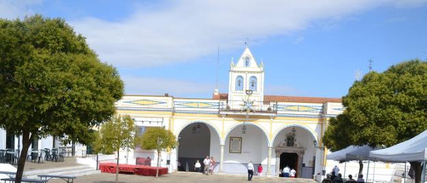 Santuario de la Estrella en Los Santos de Maimona. :: l. p.