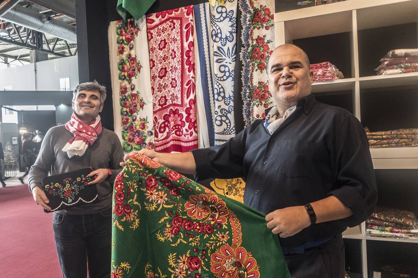 'Fehispor' abre sus puertas en Badajoz con la previsión de superar 30.000 visitas. Cuenta con 120 expositores, en donde el 40 por ciento son de empresas llegadas de Portugal. El evento cuenta con un stand de la eurociudad Badajoz, Elvas y Campomayor, así como la zona 'Esencias hispanolusas.