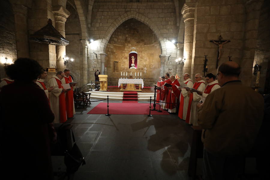 La Basílica de Santa Eulalia de Mérida ha acogido este viernes la celebración de una misa hispano mozárabe 