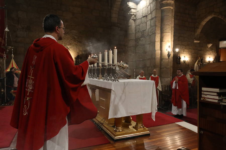 La Basílica de Santa Eulalia de Mérida ha acogido este viernes la celebración de una misa hispano mozárabe 