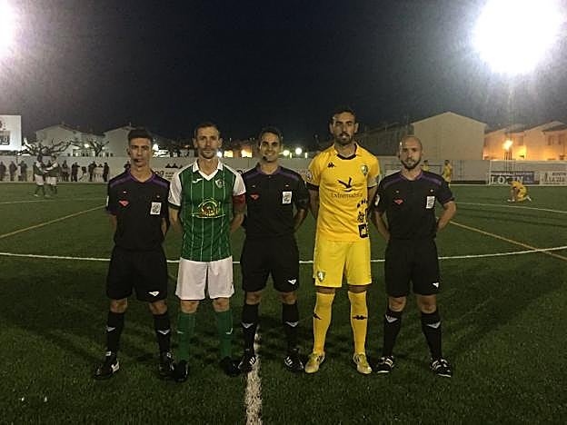 Inauguración del Villanovense en el Primero de Mayo. :: @villanovense