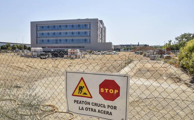 Las obras paradas del futuro Palacio de Justicia de Badajoz. :: HOY