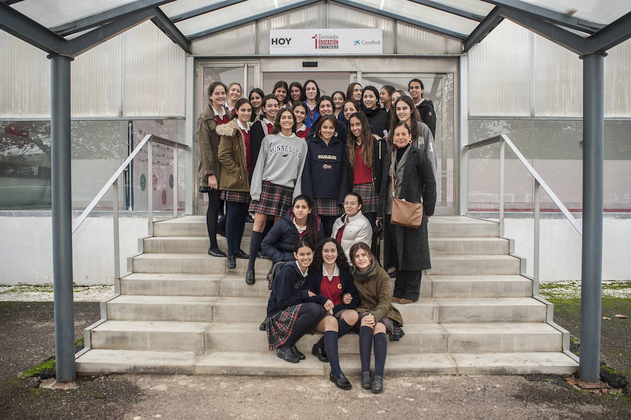 Fotos: Grupos de la I Jornada de Educación Financiera de Caixabank