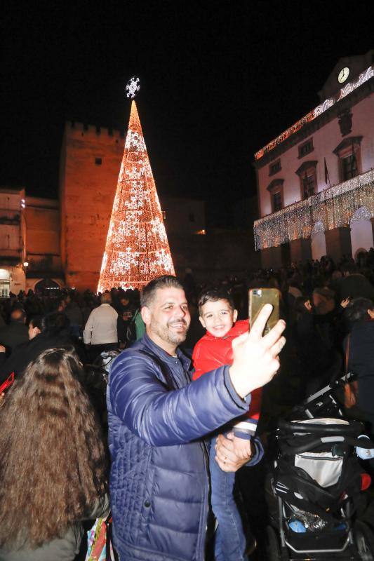 El centro de la ciudad se ilumina con un millón de puntos de luz